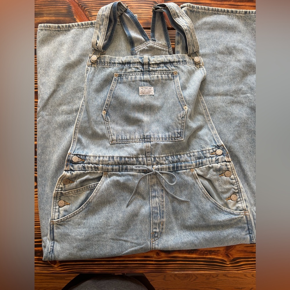 Levi wide-leg overalls XL